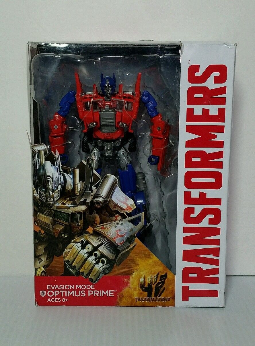 thumbnail image 2 of Transformers Combiner Wars Optimus Prime 2 of 13