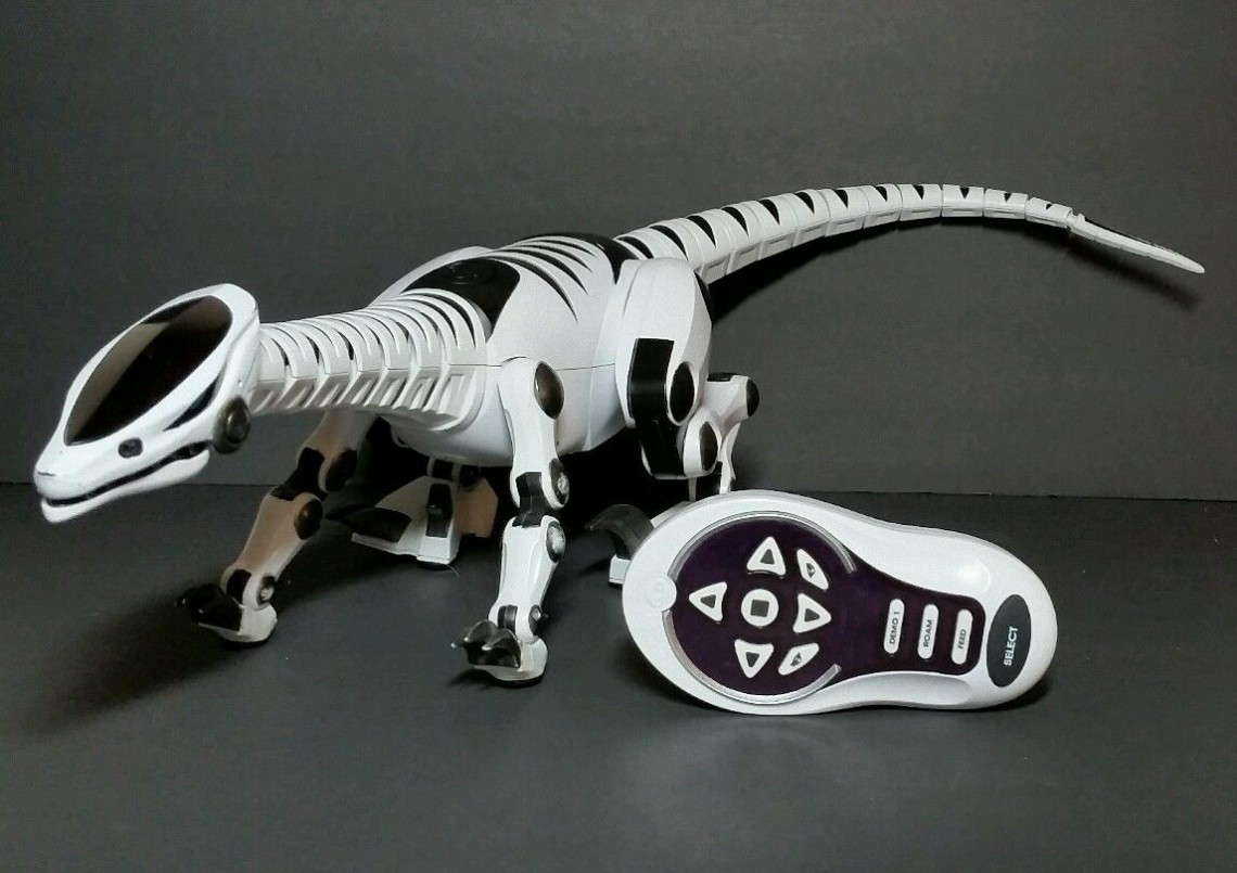 WowWee Roboreptile Robotic Dinosaur Reptile Lizard with Remote Out of