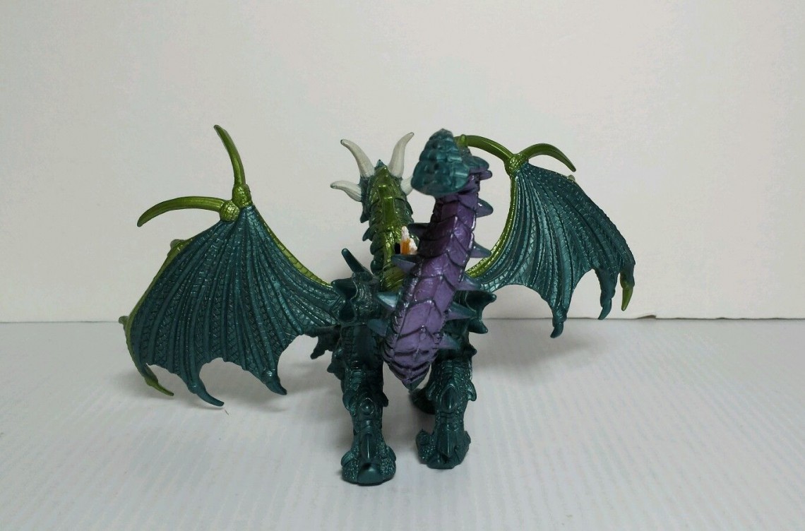 1996 Dragonheart Razorthorn Dragon Action Figure - Out of the Boxx Toys